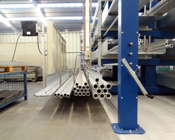 放置铝型材的货架存放6米 12米 17米铝型材 好存取省空间
