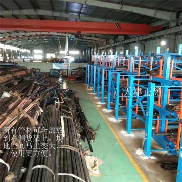 宁波钢管货架多层分类存放不同种类的钢管节省空间