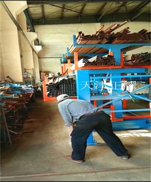 九江可以伸缩的悬臂式货架 管材存放架 型材钢材仓库货架